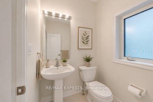 Photo 9 of 1554 Emberton Way, Innisfil, Alcona — HOMEH