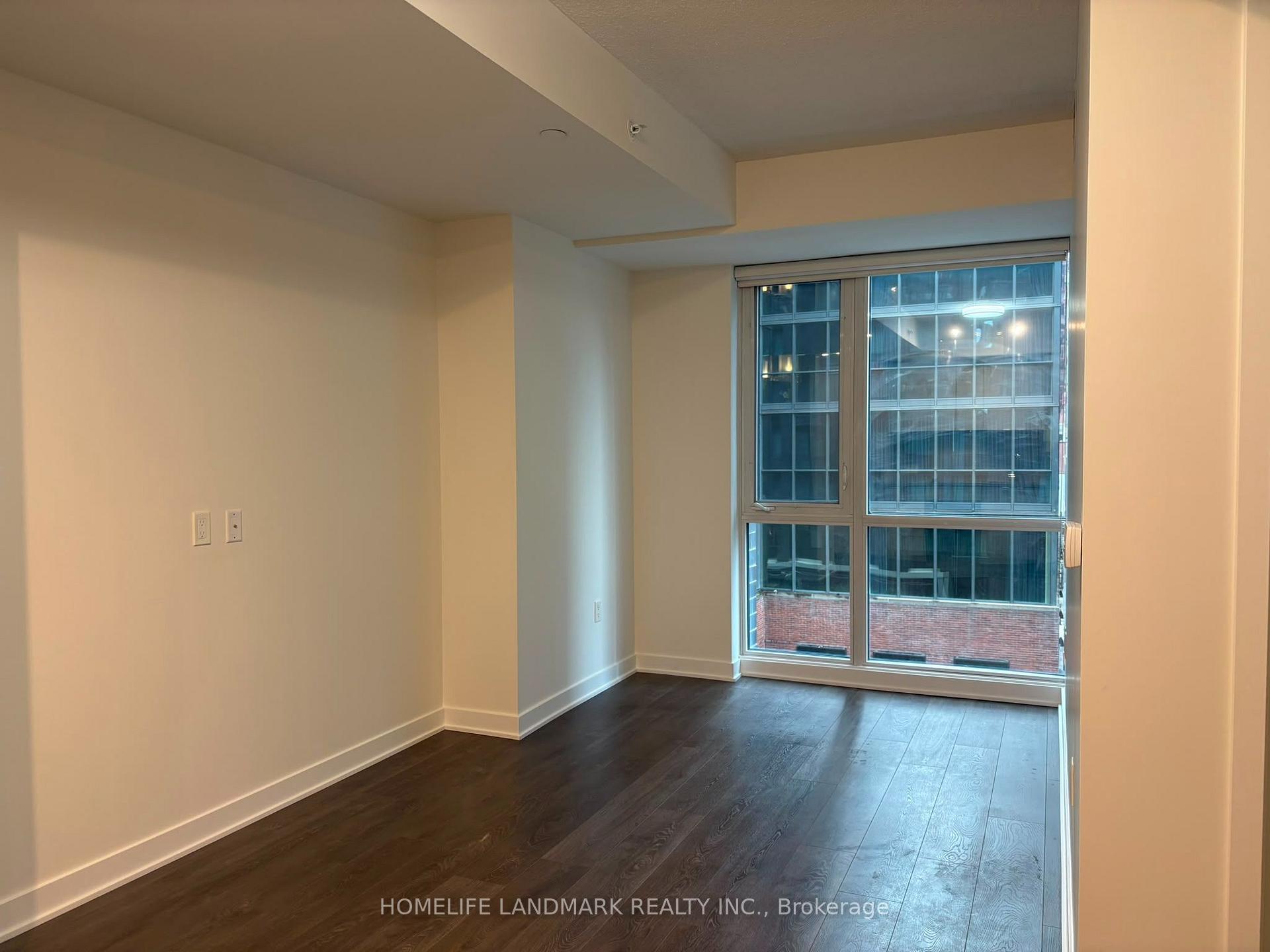 Photo 4 of Unit 621, 115 Blue Jays Way, Toronto, Waterfront Communities — HOMEH