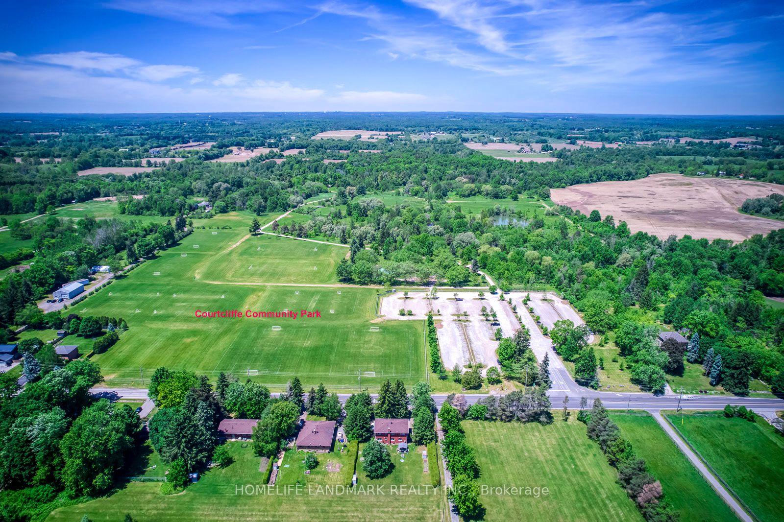 Photo 10 of 217 Carlisle Road, Hamilton, Rural Flamborough — HOMEH