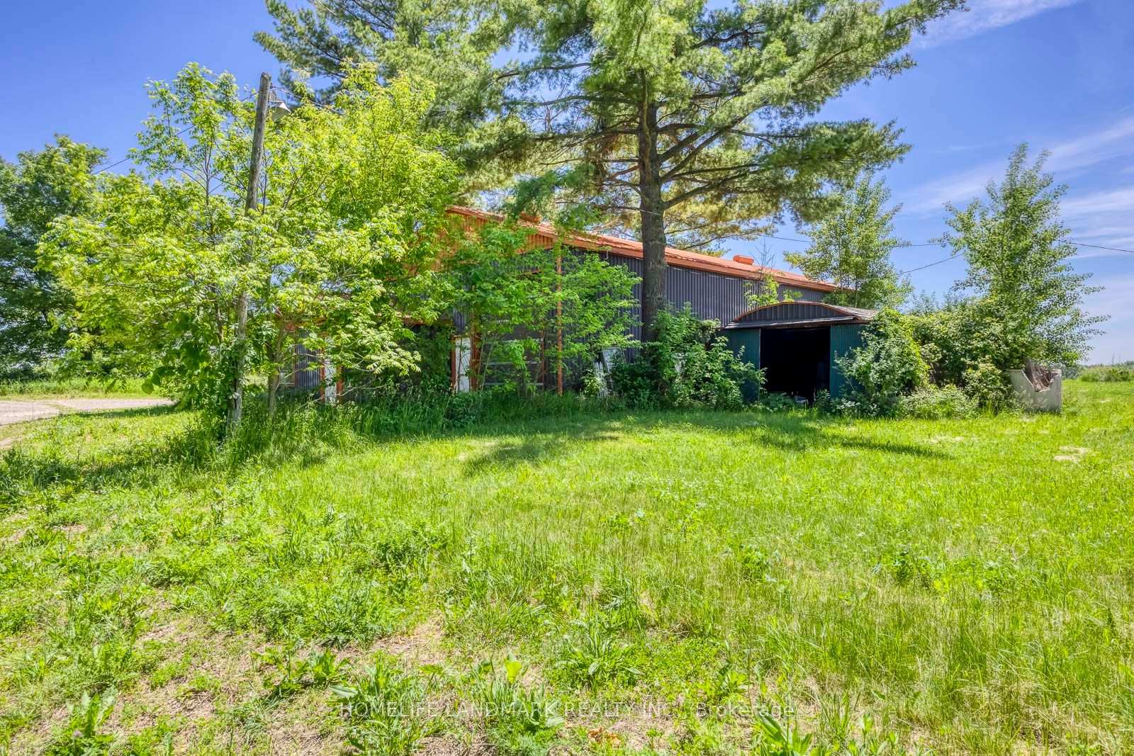 Photo 24 of 217 Carlisle Road, Hamilton, Rural Flamborough — HOMEH
