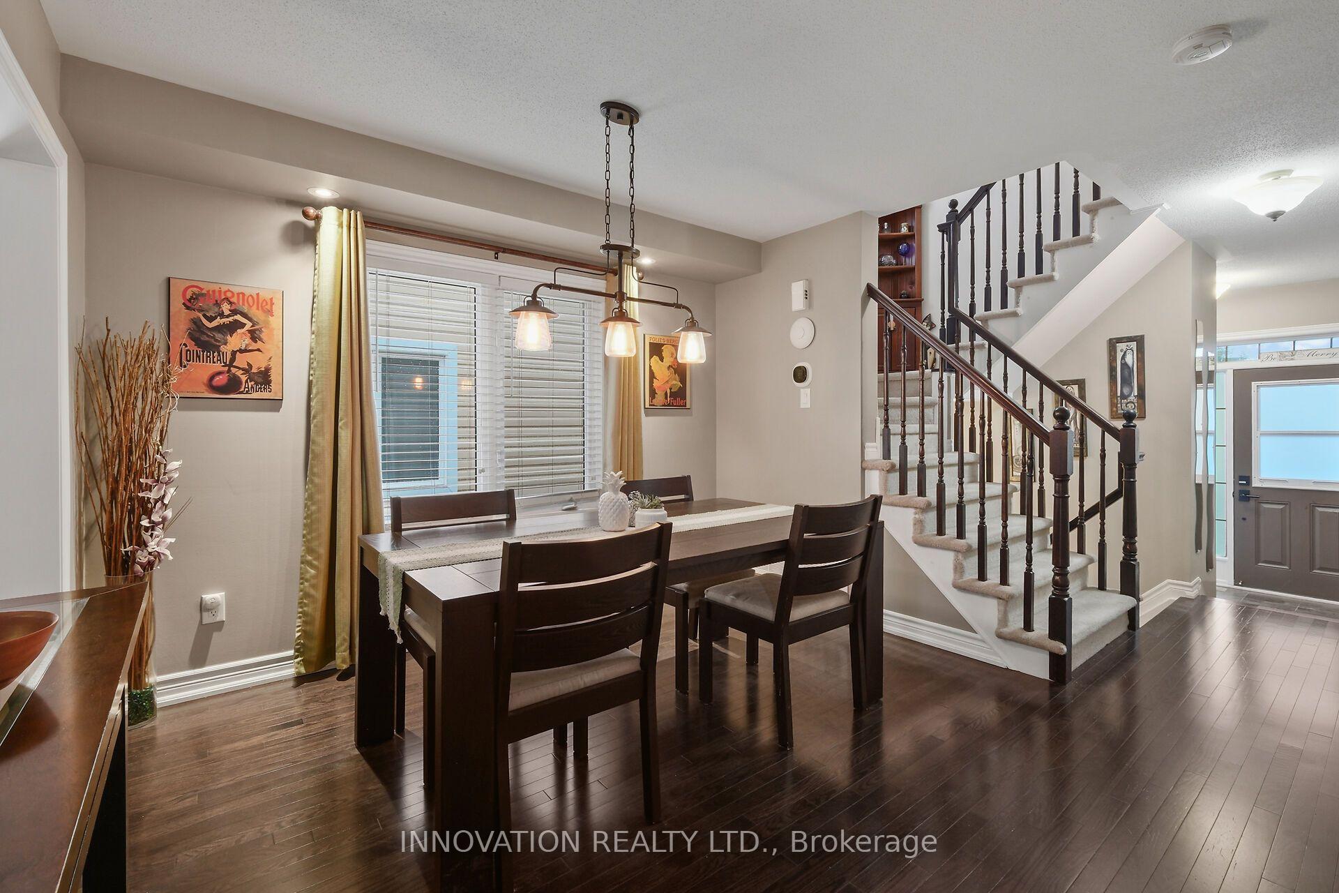 Photo 5 of 522 Meadowcreek Circle, Ottawa, Kanata - Emerald Meadows/Trailwest — HOMEH