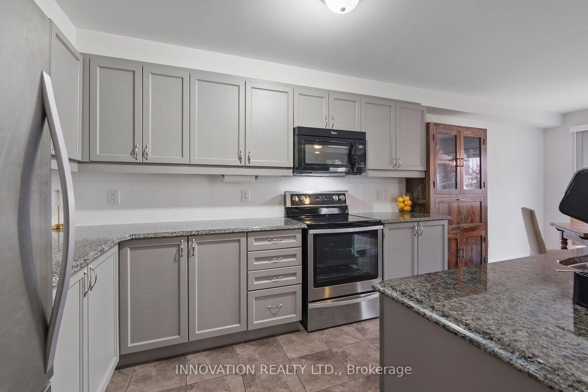 Photo 14 of 522 Meadowcreek Circle, Ottawa, Kanata - Emerald Meadows/Trailwest — HOMEH