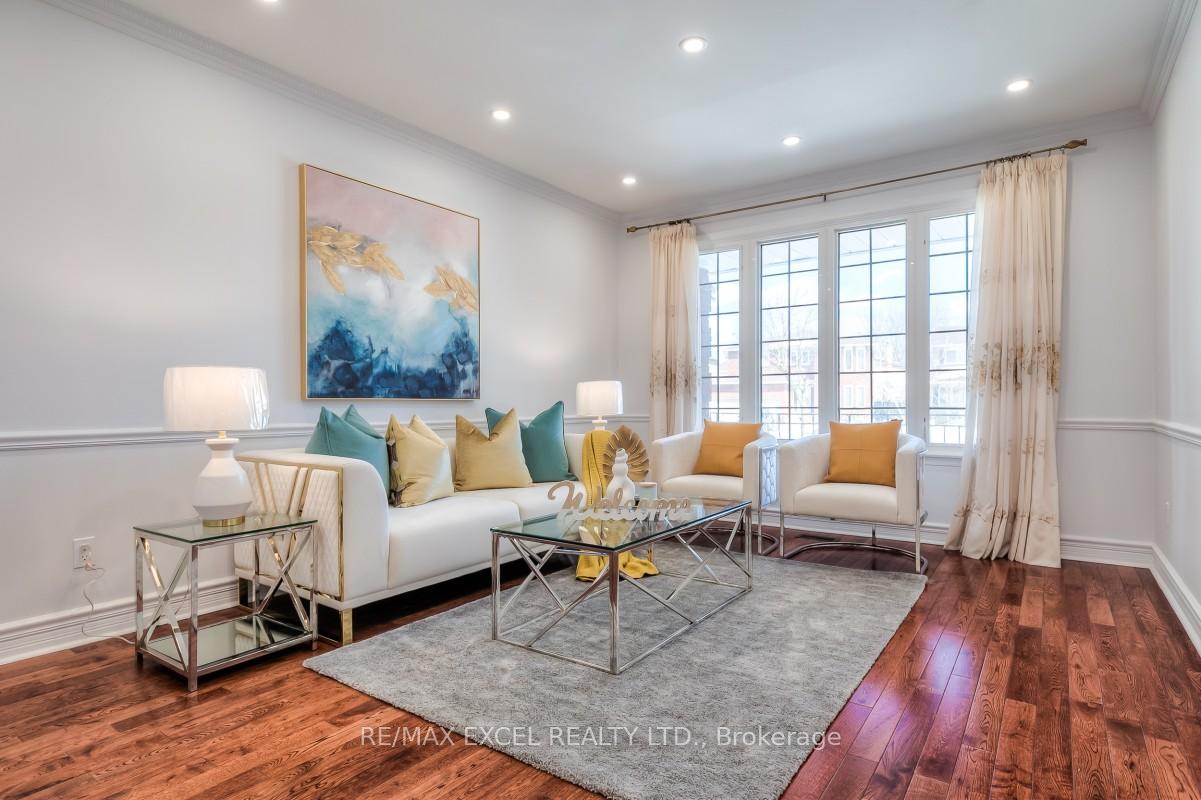 Photo 5 of 310 Raymerville Drive, Markham, Raymerville — HOMEH