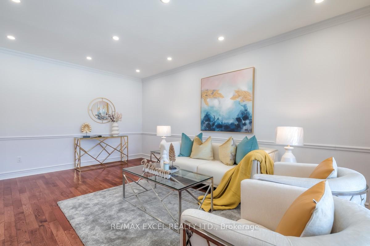 Photo 6 of 310 Raymerville Drive, Markham, Raymerville — HOMEH