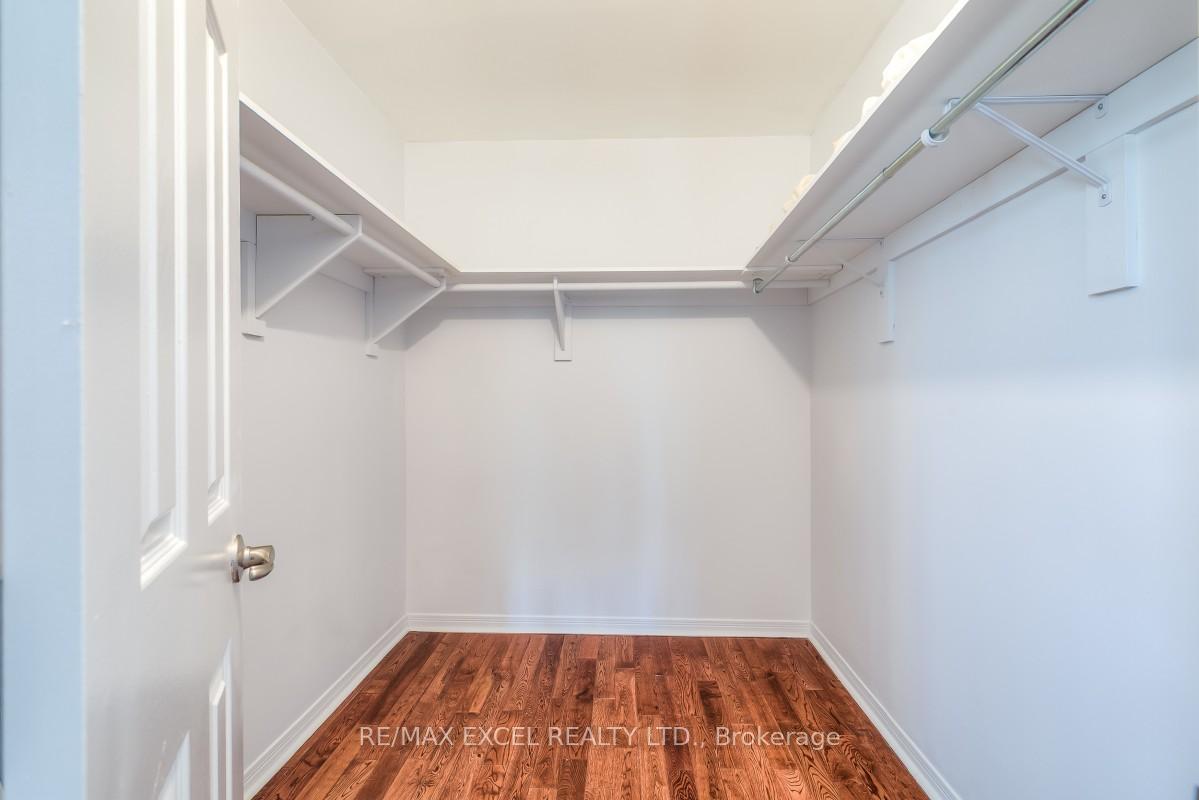 Photo 25 of 310 Raymerville Drive, Markham, Raymerville — HOMEH
