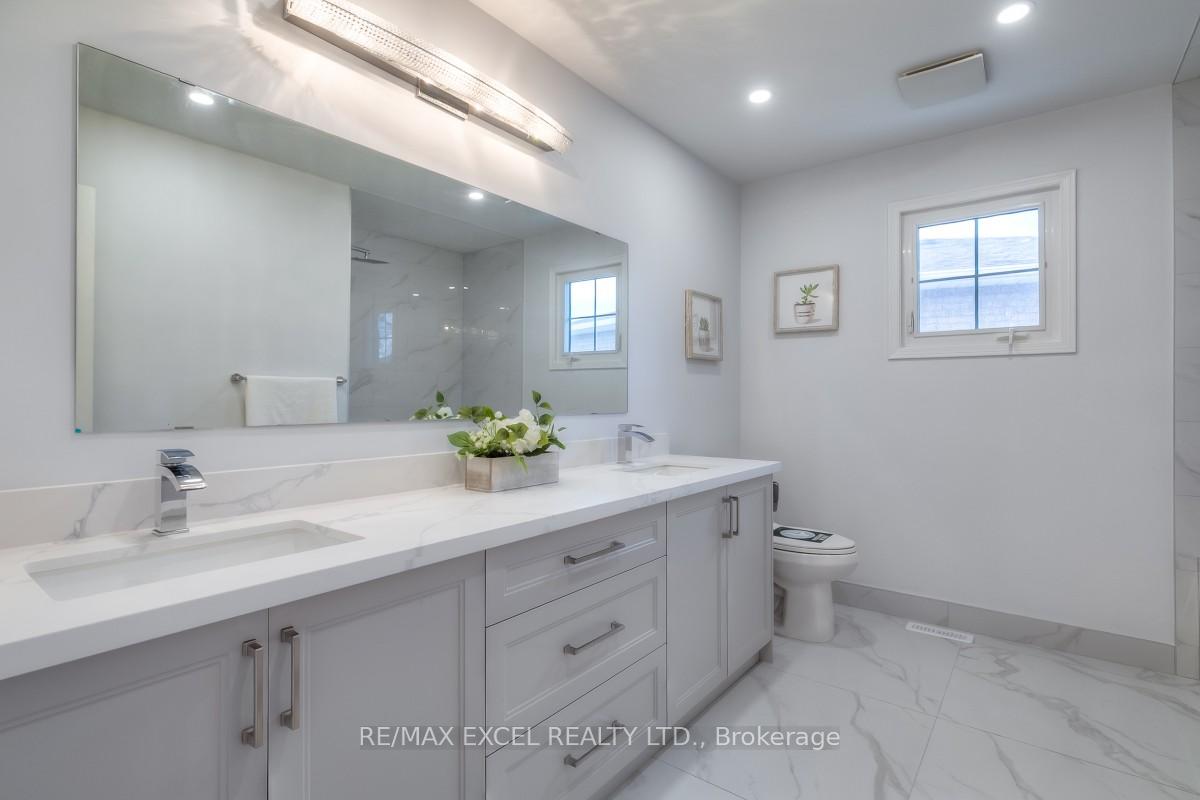 Photo 34 of 310 Raymerville Drive, Markham, Raymerville — HOMEH