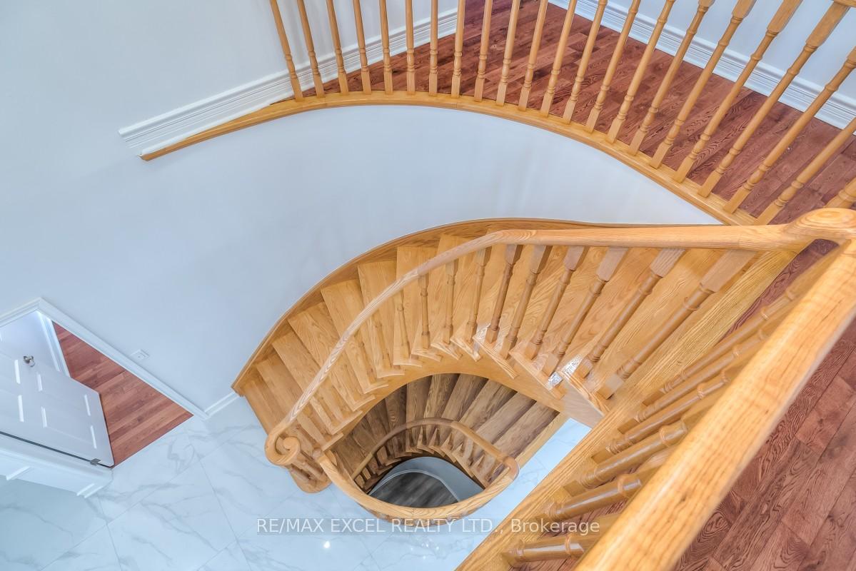 Photo 37 of 310 Raymerville Drive, Markham, Raymerville — HOMEH
