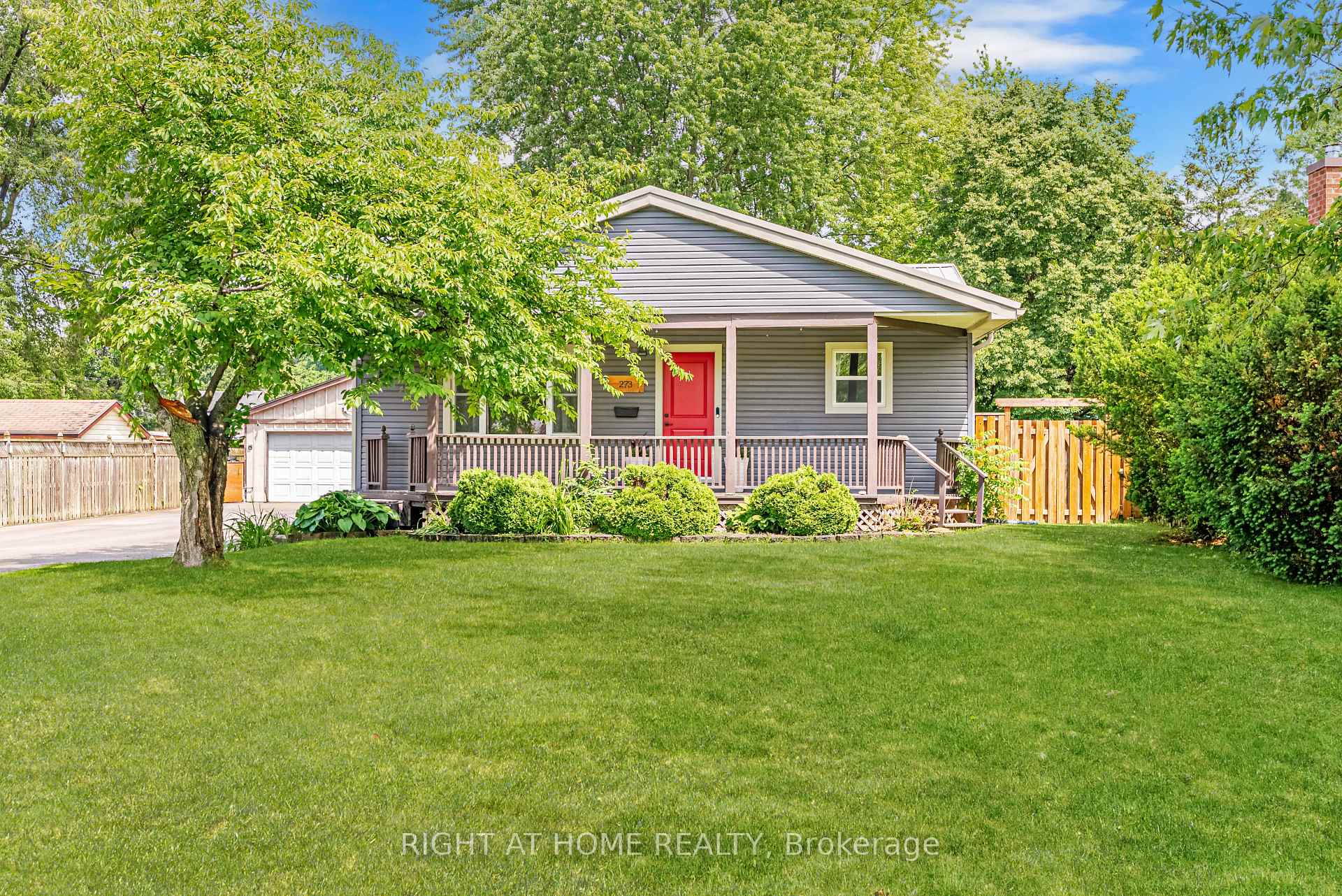 Photo 2 of 273 Alma Street, St. Thomas — HOMEH