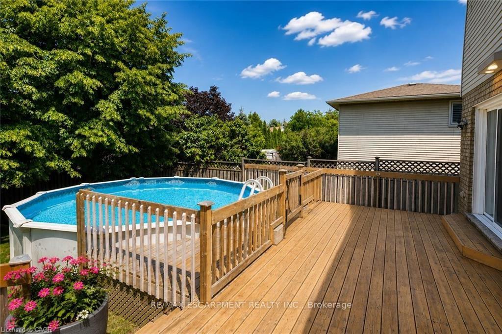 Photo 25 of 172 Highland Road W, Hamilton, Stoney Creek — HOMEH