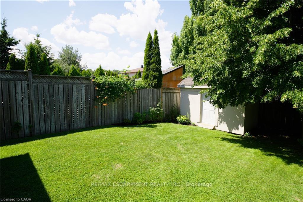 Photo 28 of 172 Highland Road W, Hamilton, Stoney Creek — HOMEH