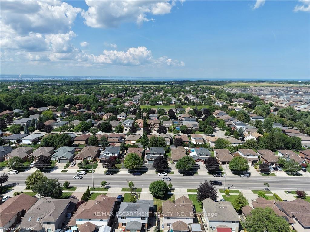 Photo 32 of 172 Highland Road W, Hamilton, Stoney Creek — HOMEH