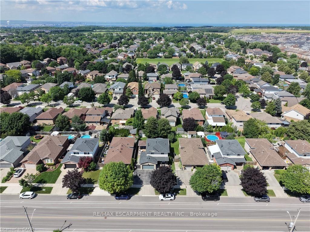 Photo 34 of 172 Highland Road W, Hamilton, Stoney Creek — HOMEH