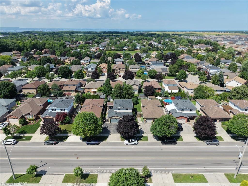 Photo 35 of 172 Highland Road W, Hamilton, Stoney Creek — HOMEH