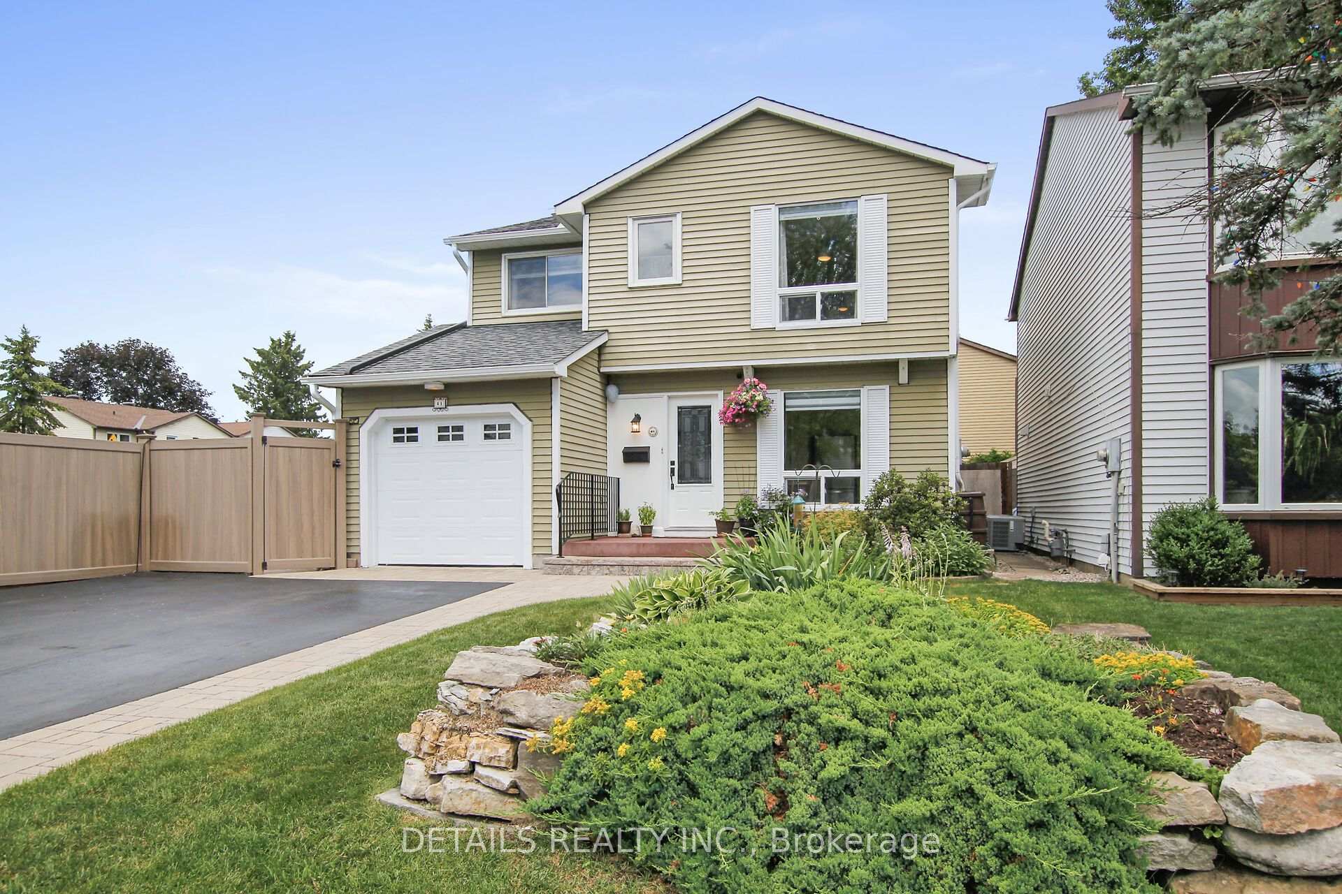 Photo 2 of 41 Rickey Place, Ottawa, Kanata - Glencairn/Hazeldean — HOMEH