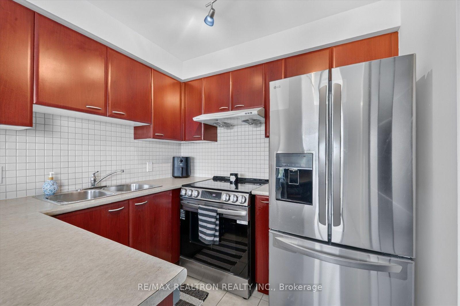 Photo 16 of Unit 3111, 36 Lee Centre Drive, Scarborough, Woburn — HOMEH