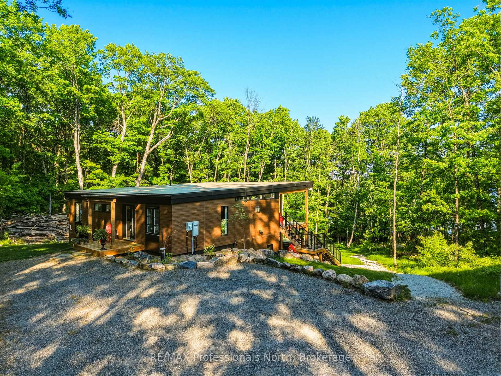 Photo 2 of 1011 Old Cottage Road, Bracebridge, Draper — HOMEH