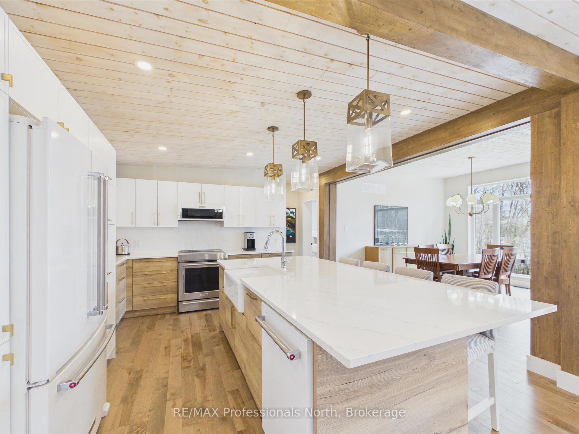 Photo 11 of 1011 Old Cottage Road, Bracebridge, Draper — HOMEH