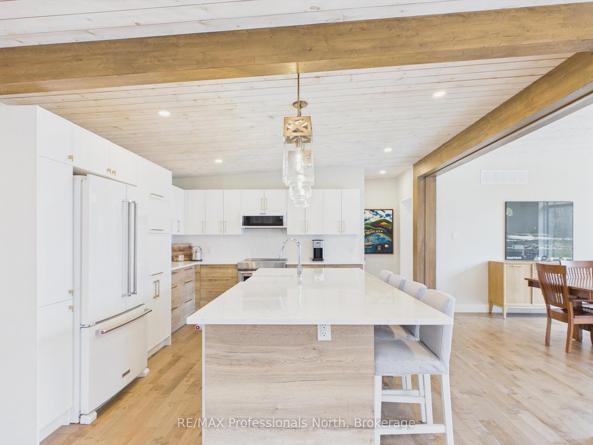 Photo 12 of 1011 Old Cottage Road, Bracebridge, Draper — HOMEH