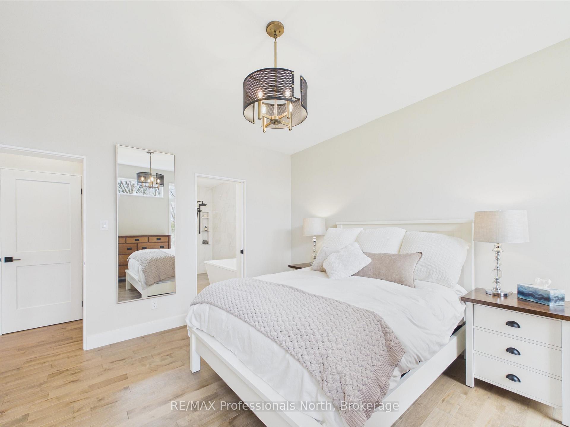 Photo 17 of 1011 Old Cottage Road, Bracebridge, Draper — HOMEH