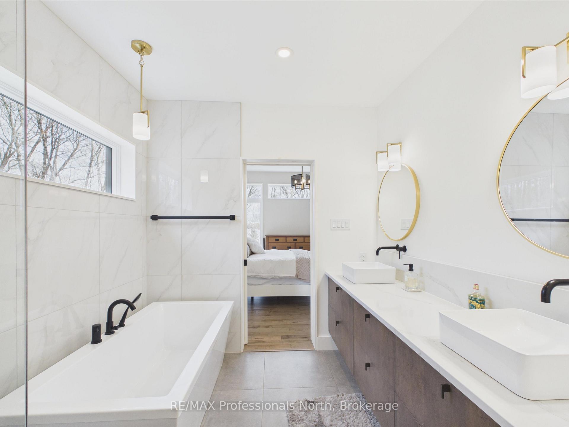 Photo 20 of 1011 Old Cottage Road, Bracebridge, Draper — HOMEH