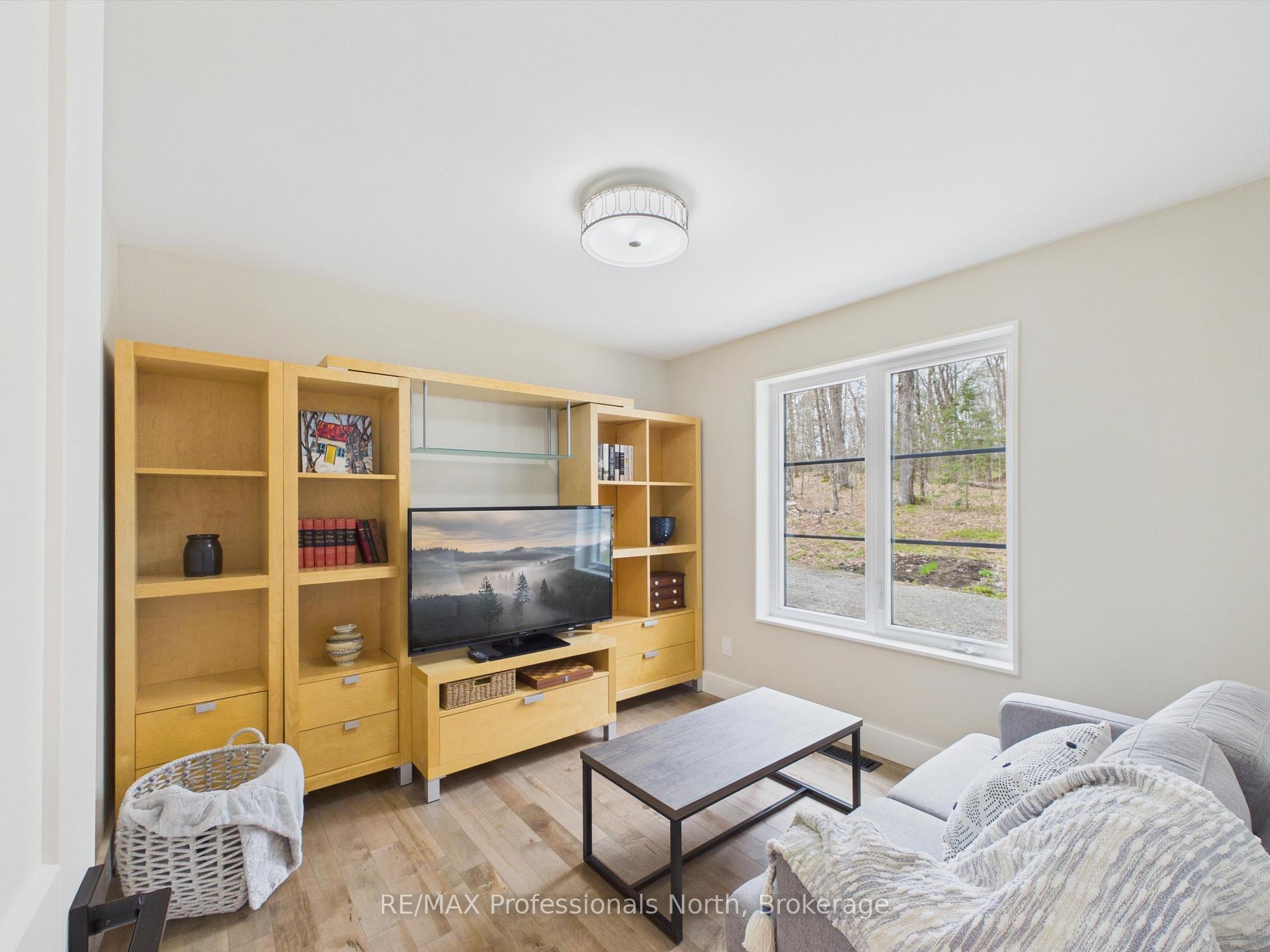 Photo 24 of 1011 Old Cottage Road, Bracebridge, Draper — HOMEH