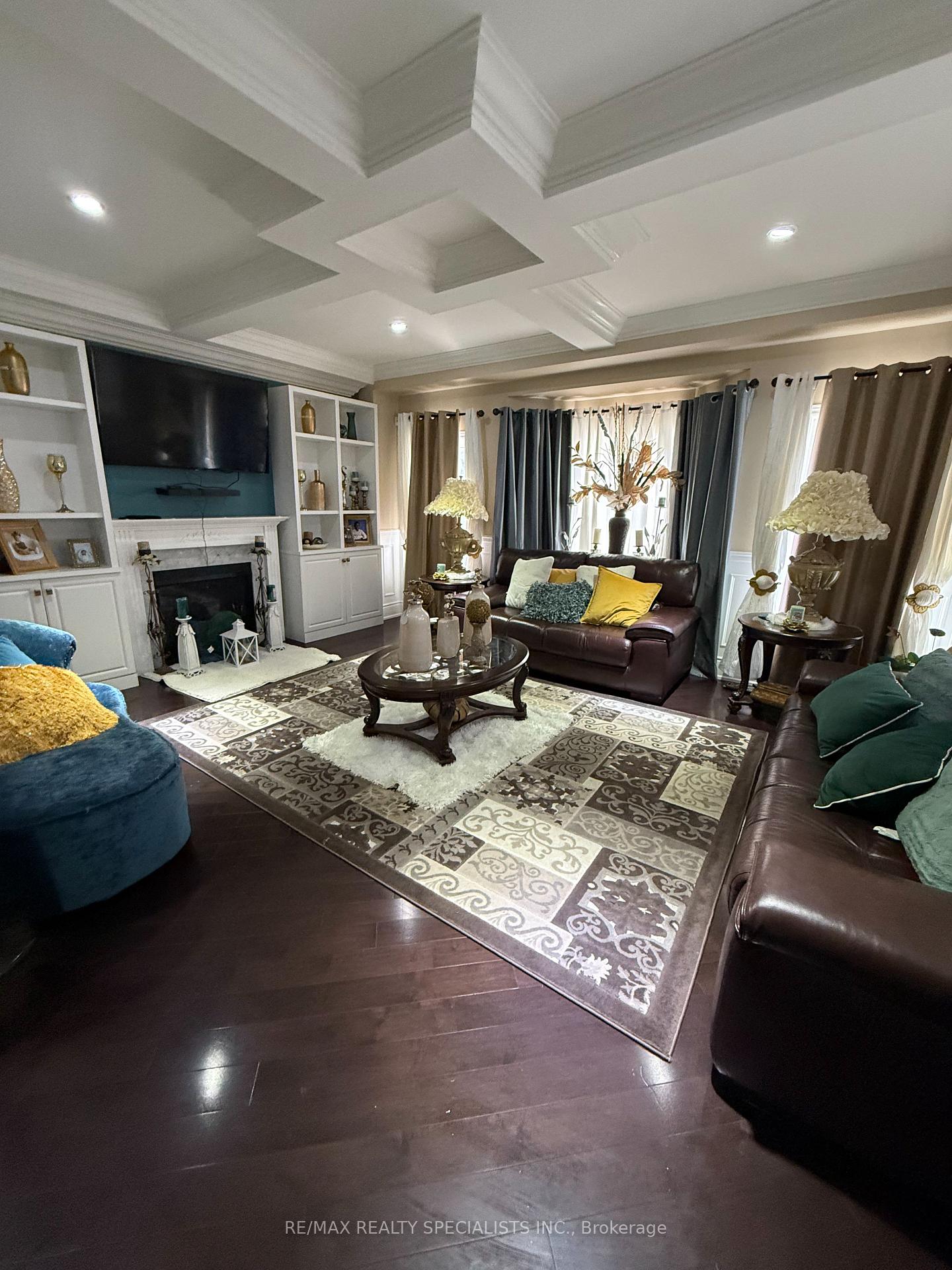 Photo 5 of 4 Burlwood Road, Brampton, Vales of Castlemore — HOMEH