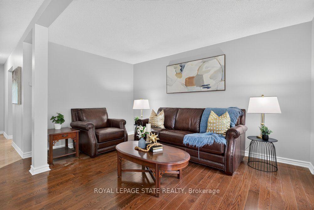 Photo 2 of 138 Memorial Avenue, Hamilton, Stoney Creek — HOMEH