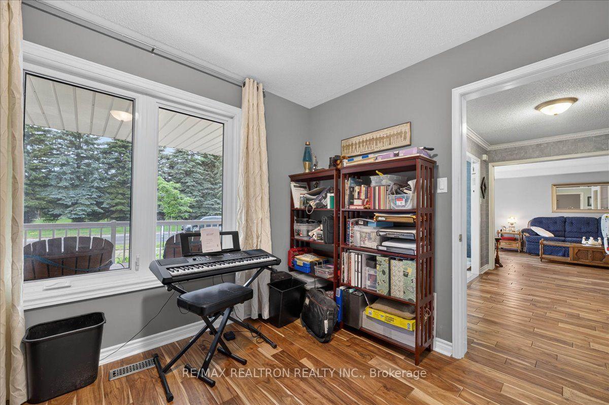 Photo 9 of 2767 Shering Crescent, Innisfil, Stroud — HOMEH
