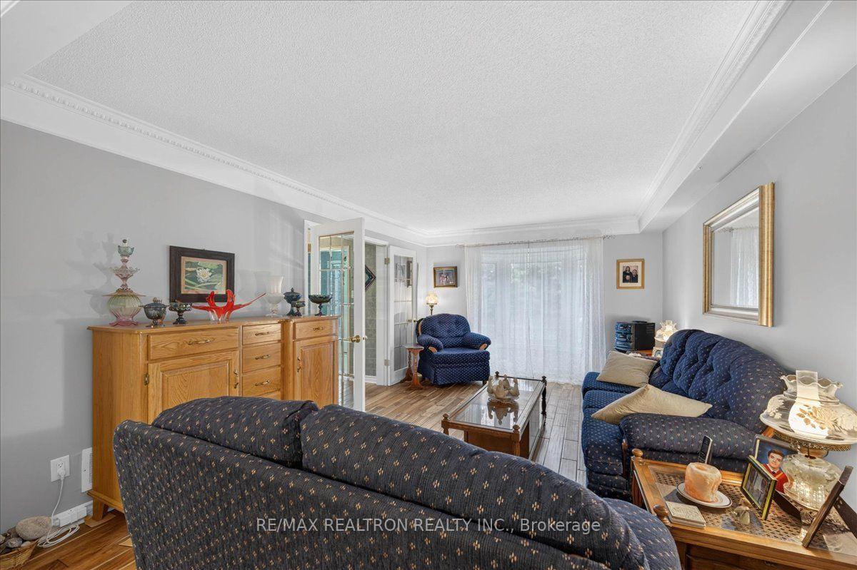 Photo 10 of 2767 Shering Crescent, Innisfil, Stroud — HOMEH