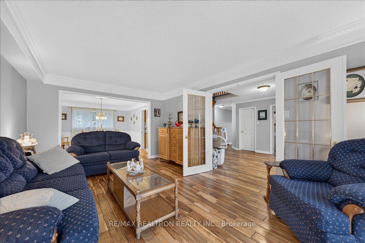 Photo 12 of 2767 Shering Crescent, Innisfil, Stroud — HOMEH