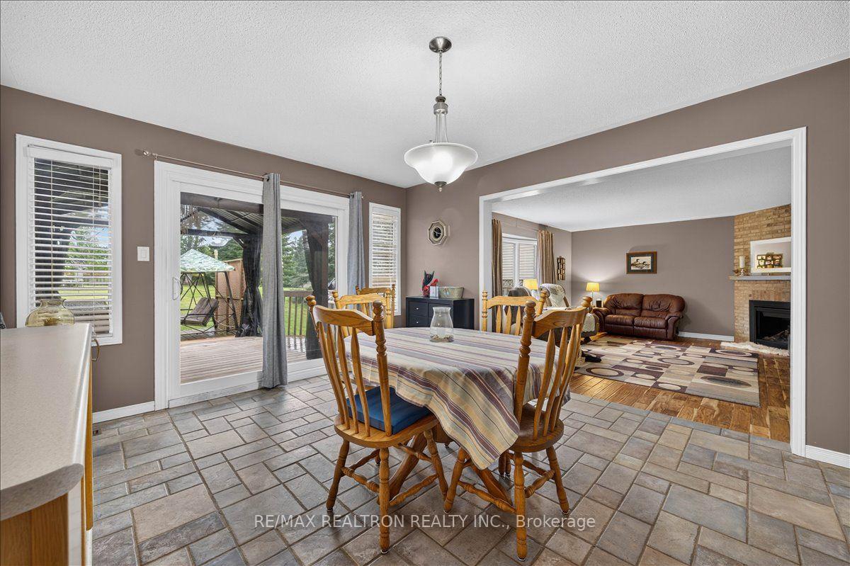 Photo 19 of 2767 Shering Crescent, Innisfil, Stroud — HOMEH