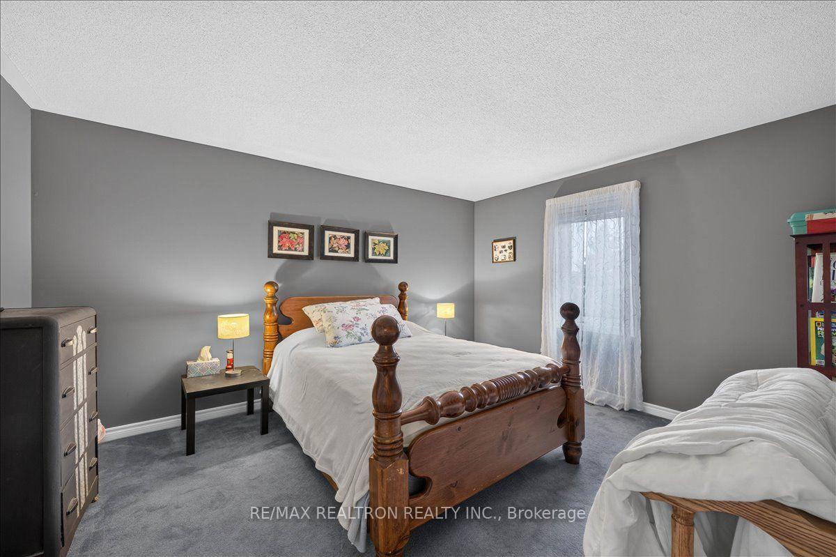 Photo 29 of 2767 Shering Crescent, Innisfil, Stroud — HOMEH