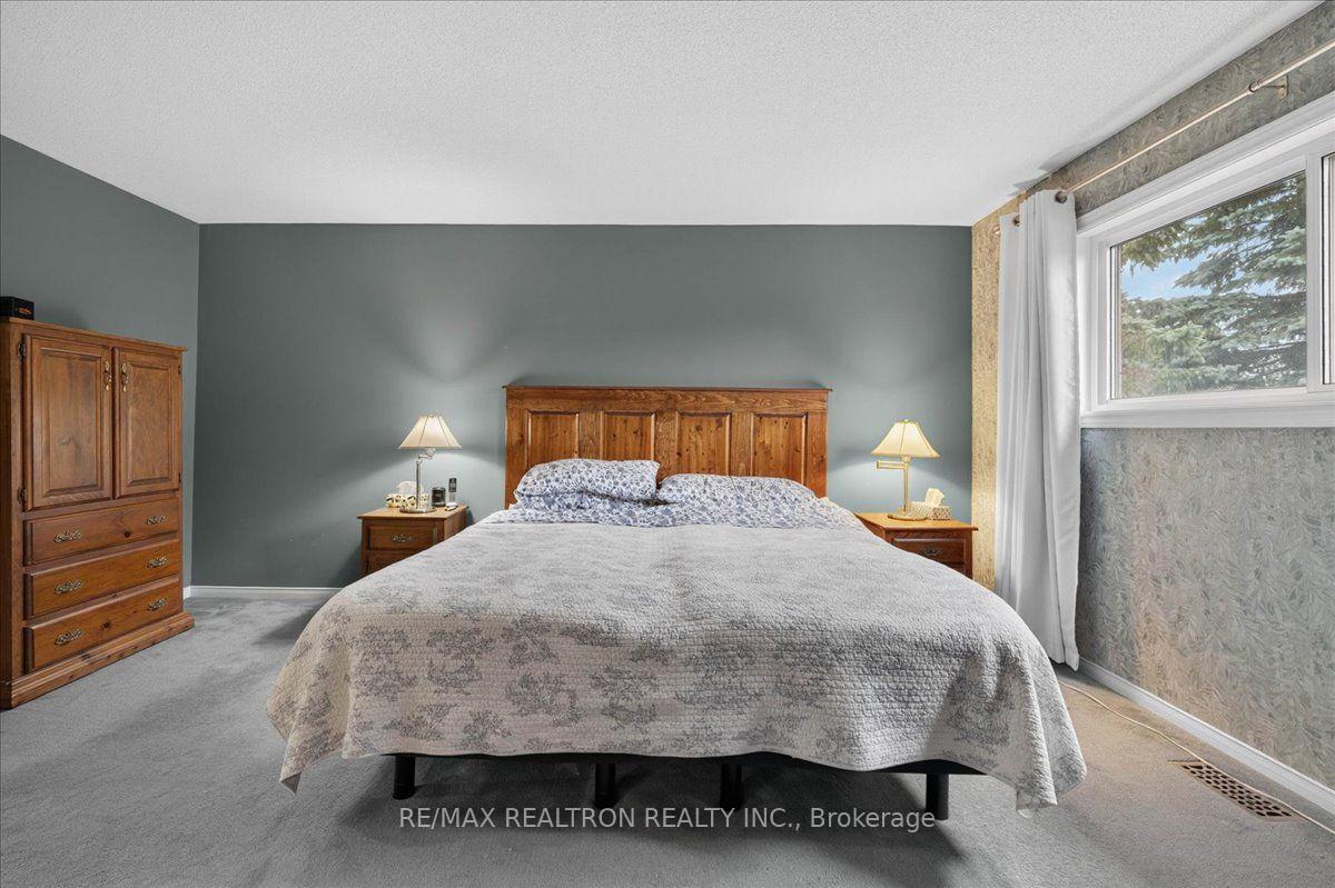 Photo 38 of 2767 Shering Crescent, Innisfil, Stroud — HOMEH