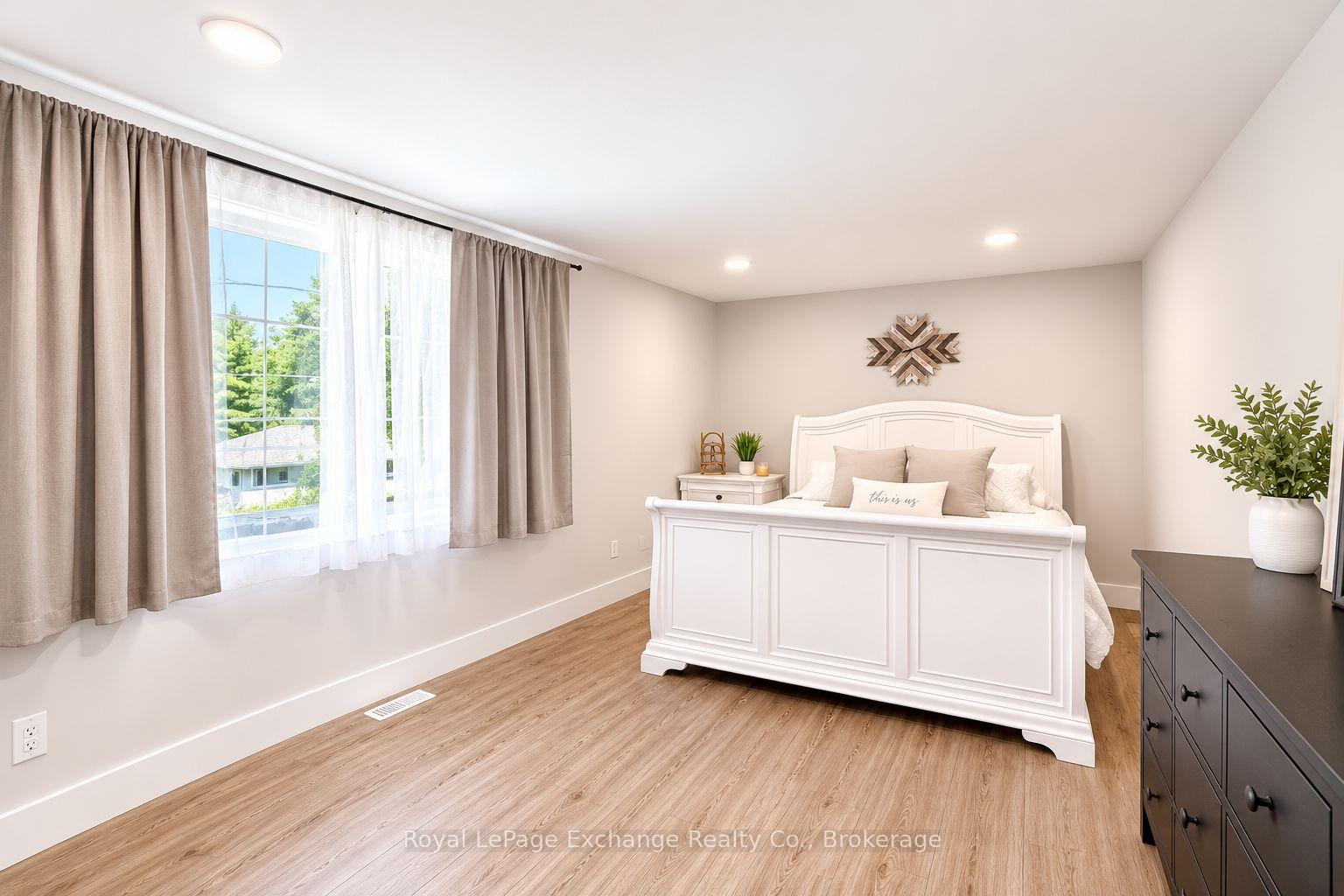 Photo 7 of 340A Nelson Street, Kincardine — HOMEH