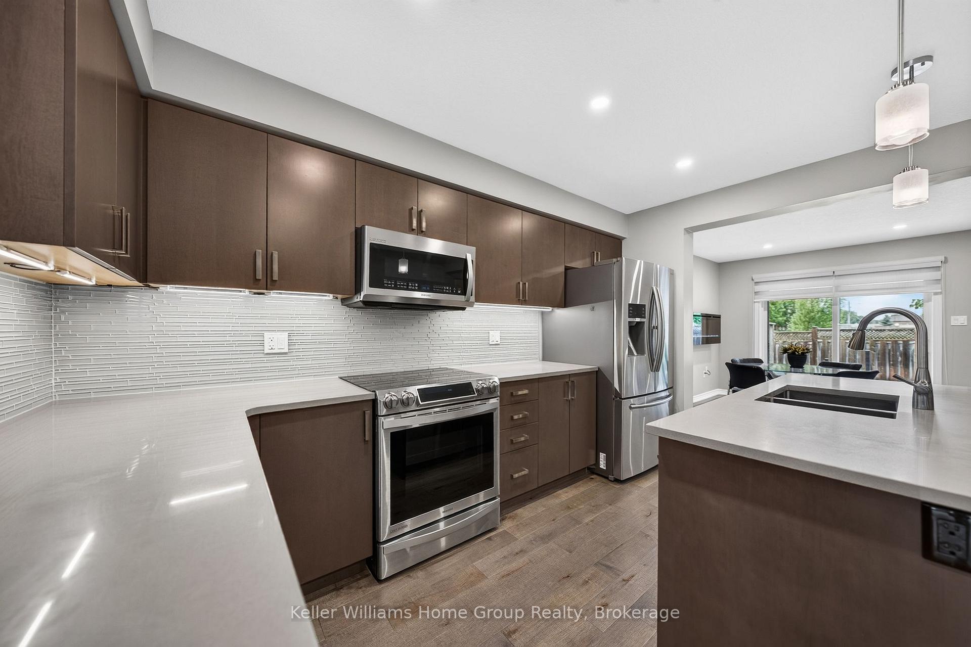 Photo 17 of 96 Aberdeen Street, Centre Wellington, Fergus — HOMEH