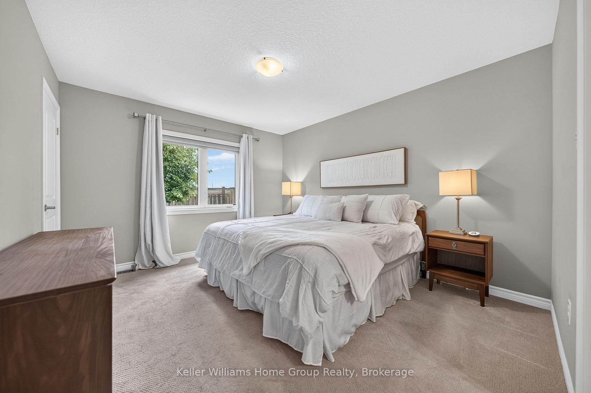 Photo 25 of 96 Aberdeen Street, Centre Wellington, Fergus — HOMEH