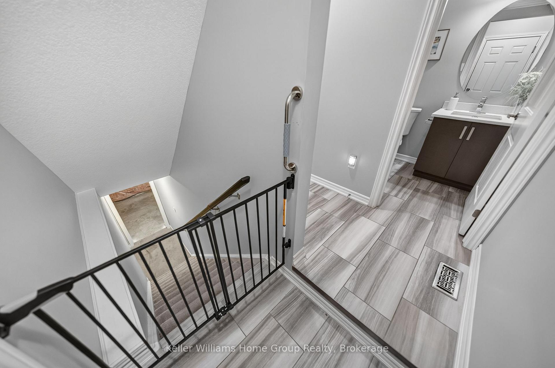 Photo 40 of 96 Aberdeen Street, Centre Wellington, Fergus — HOMEH