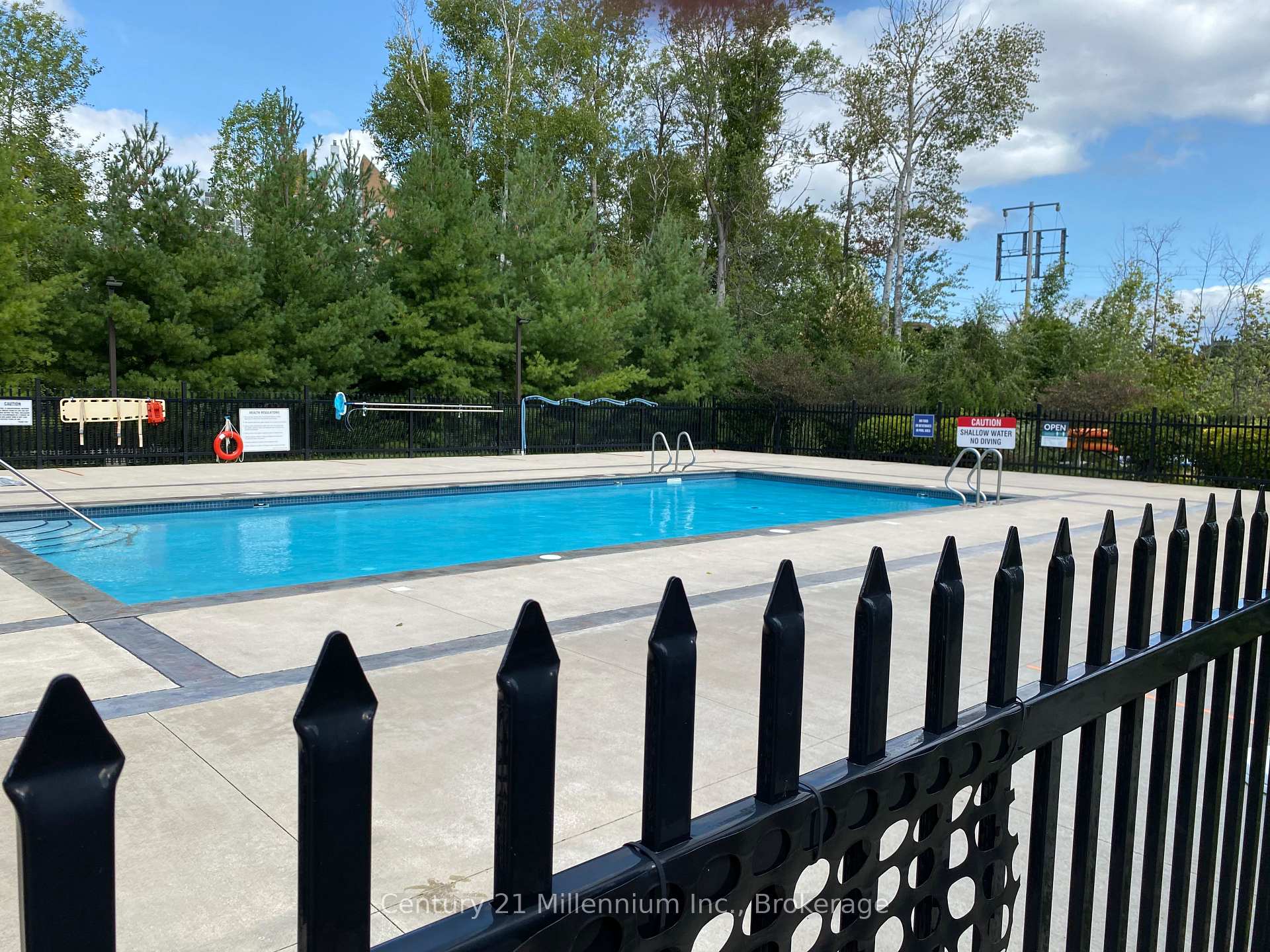 Photo 16 of Unit 301, 2 Brandy Lane Drive, Collingwood — HOMEH