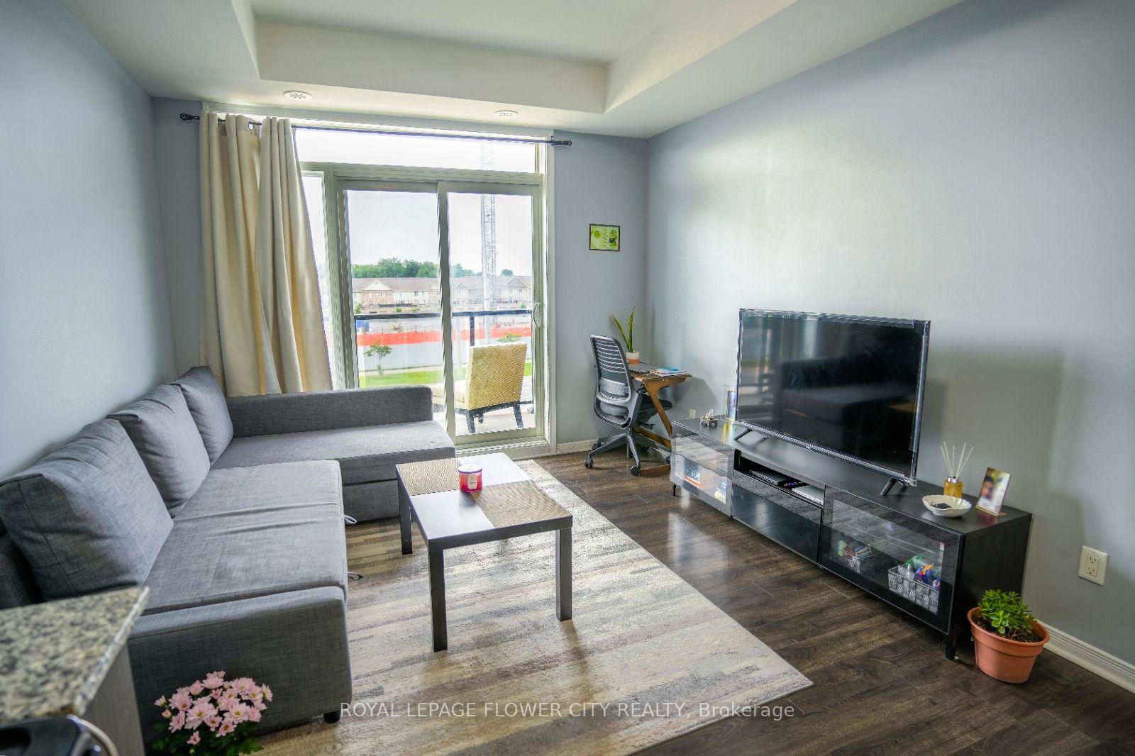 Photo 3 of Unit 306, 54 Sky Harbour Drive, Brampton, Bram West — HOMEH