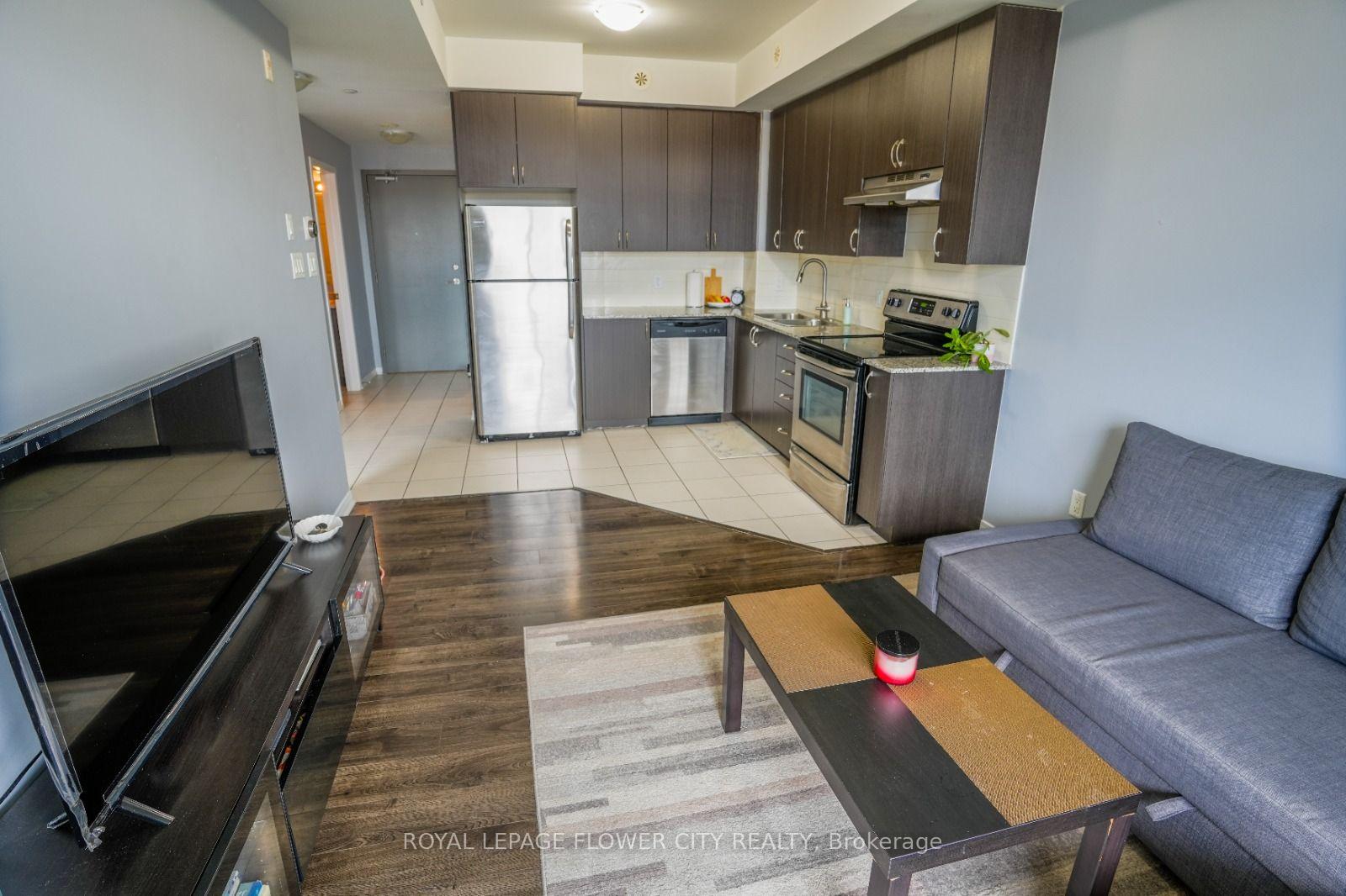 Photo 8 of Unit 306, 54 Sky Harbour Drive, Brampton, Bram West — HOMEH