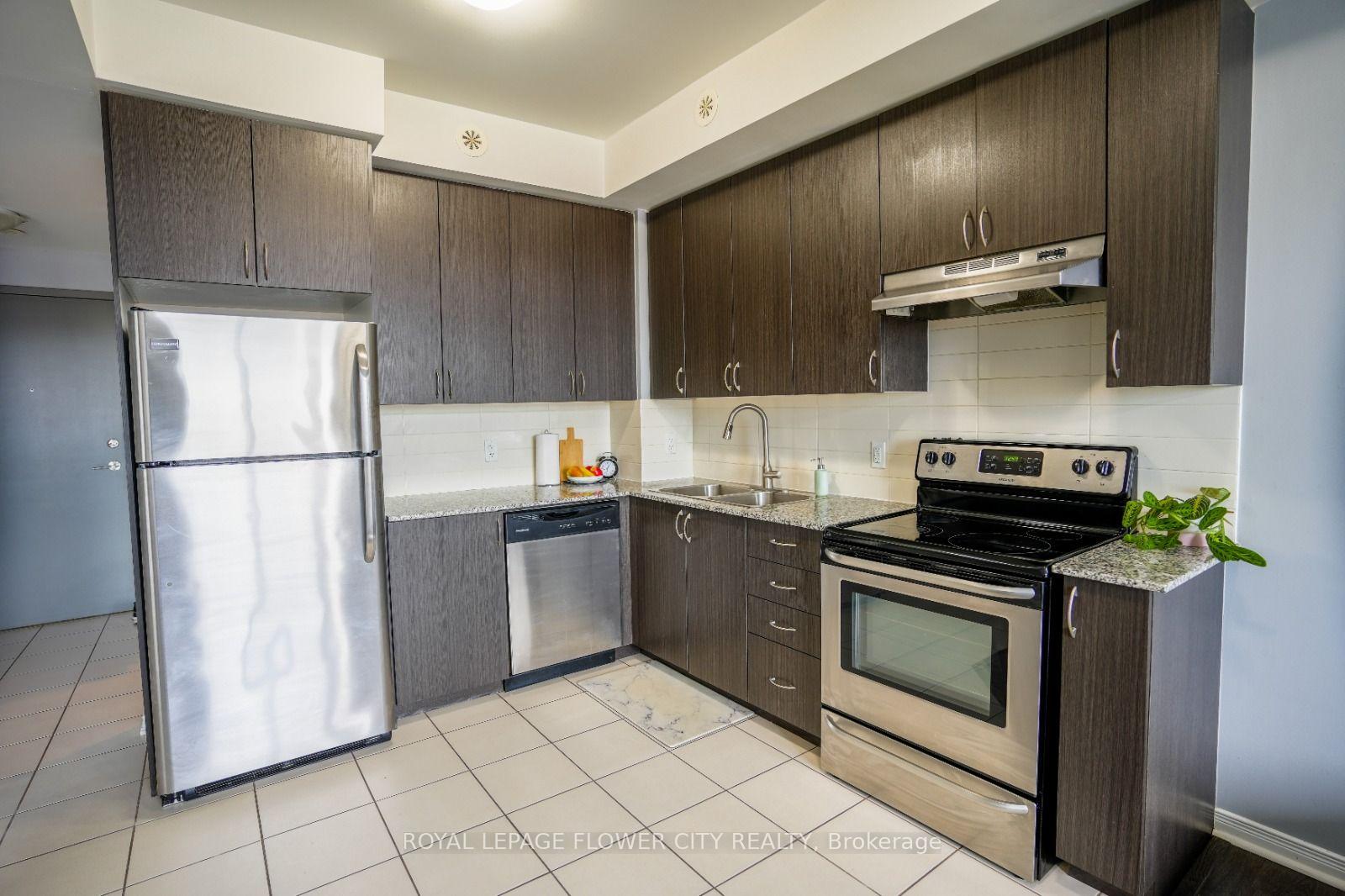 Photo 13 of Unit 306, 54 Sky Harbour Drive, Brampton, Bram West — HOMEH