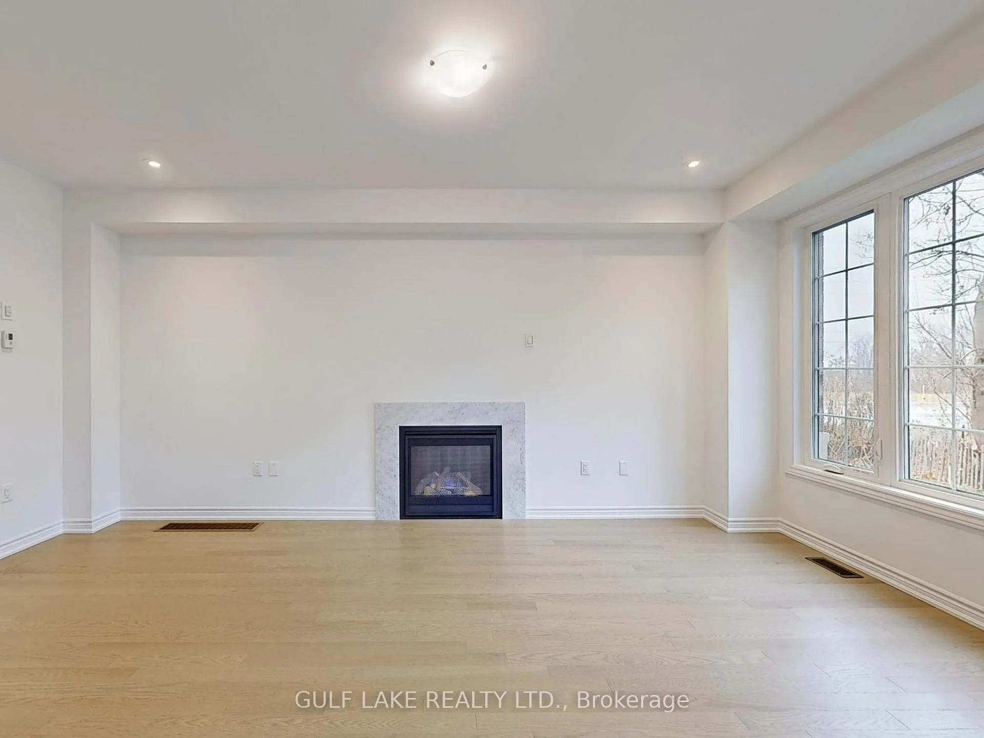 Photo 7 of 1 Greer Street, Barrie, Rural Barrie Southeast — HOMEH