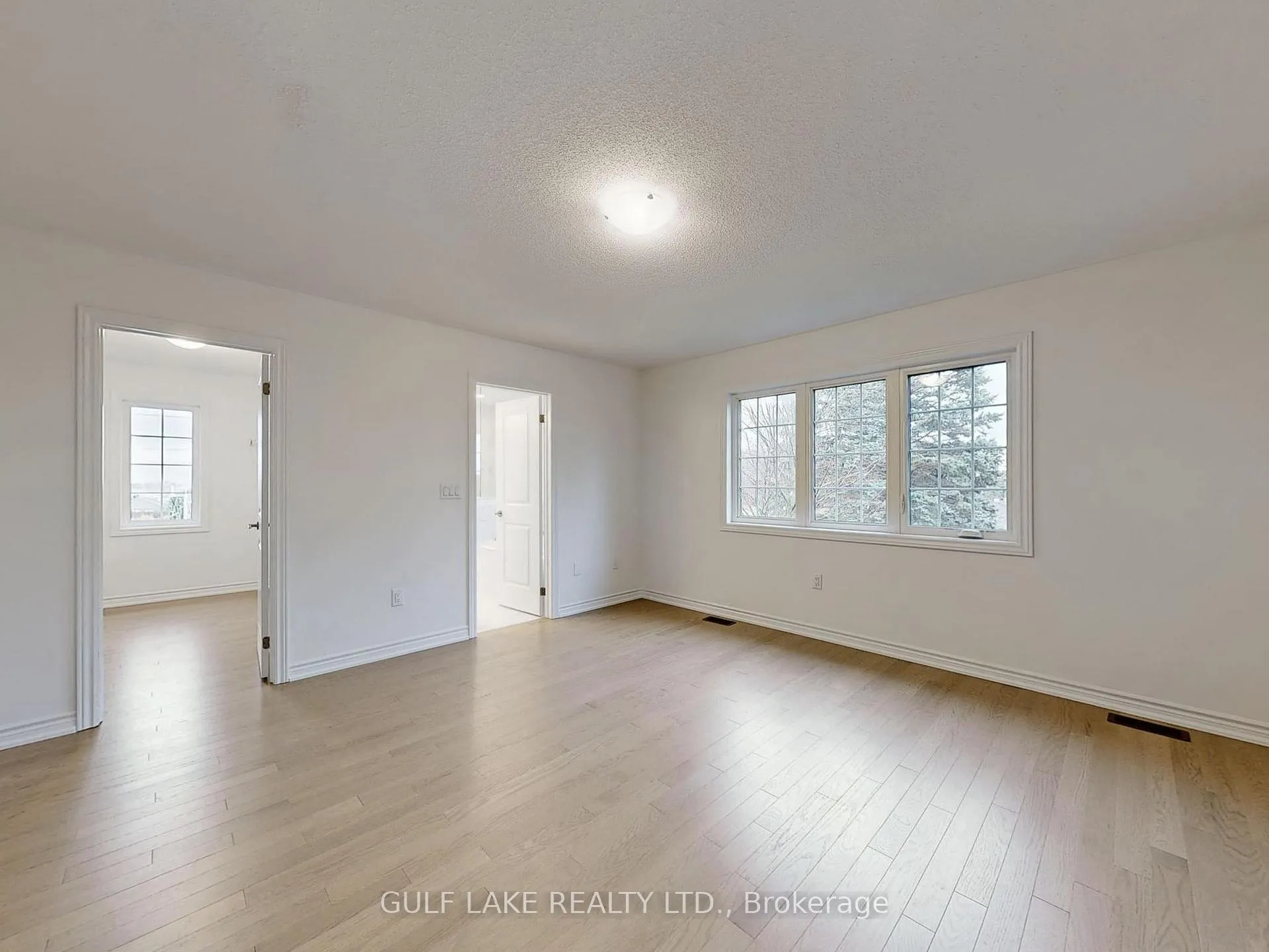 Photo 13 of 1 Greer Street, Barrie, Rural Barrie Southeast — HOMEH