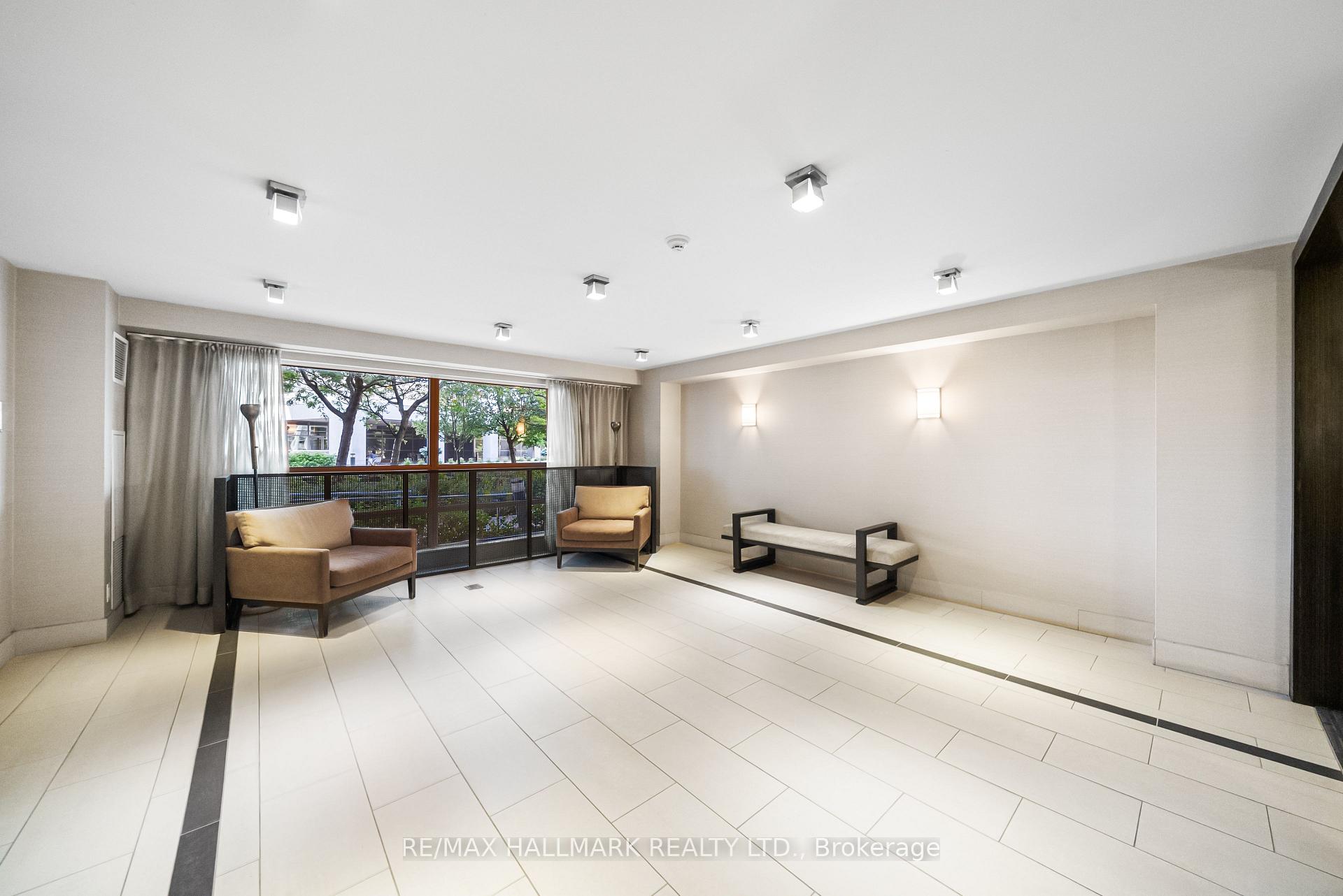 Photo 5 of Unit 122, 2035 Sheppard Avenue E, North York, Henry Farm — HOMEH