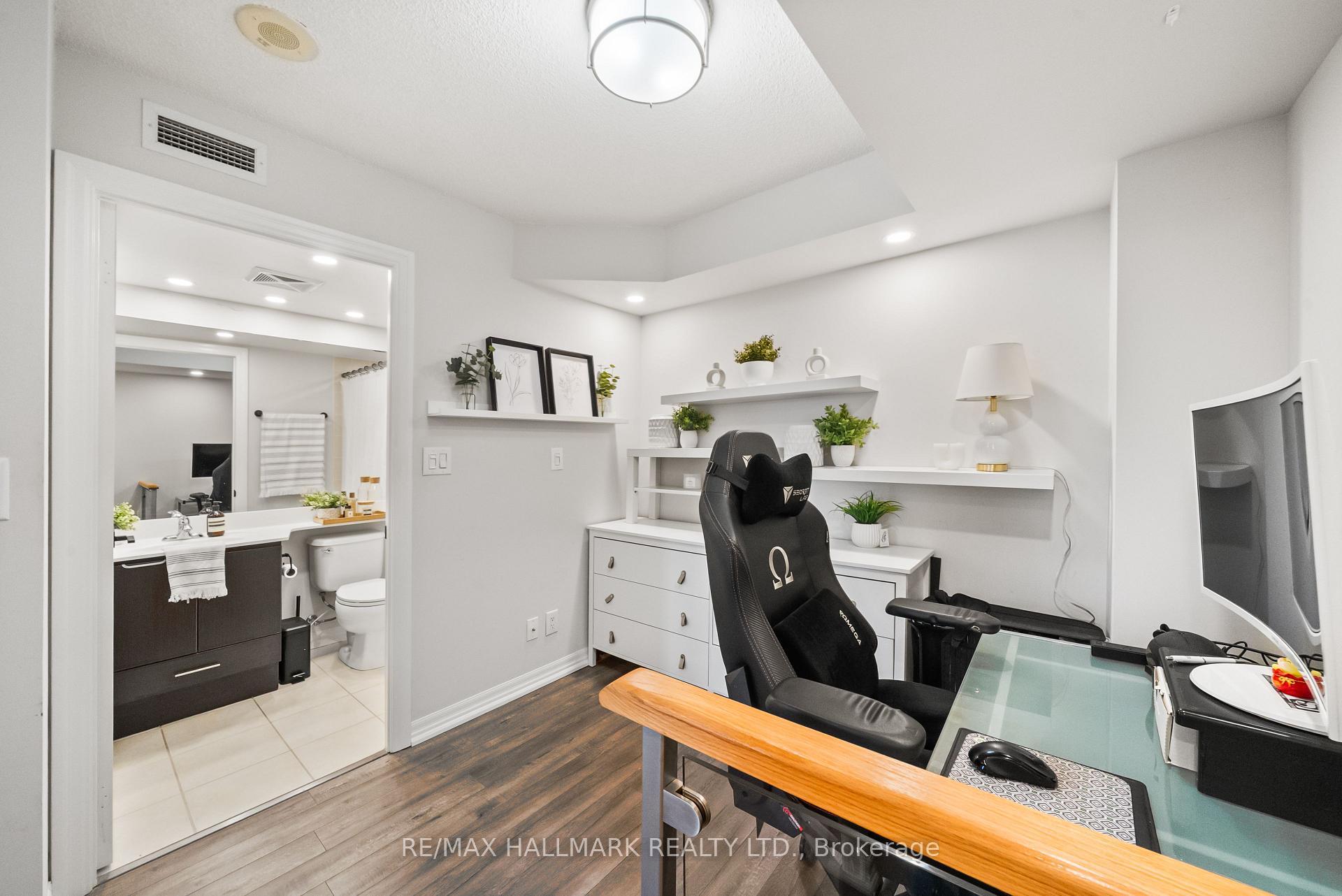 Photo 10 of Unit 122, 2035 Sheppard Avenue E, North York, Henry Farm — HOMEH