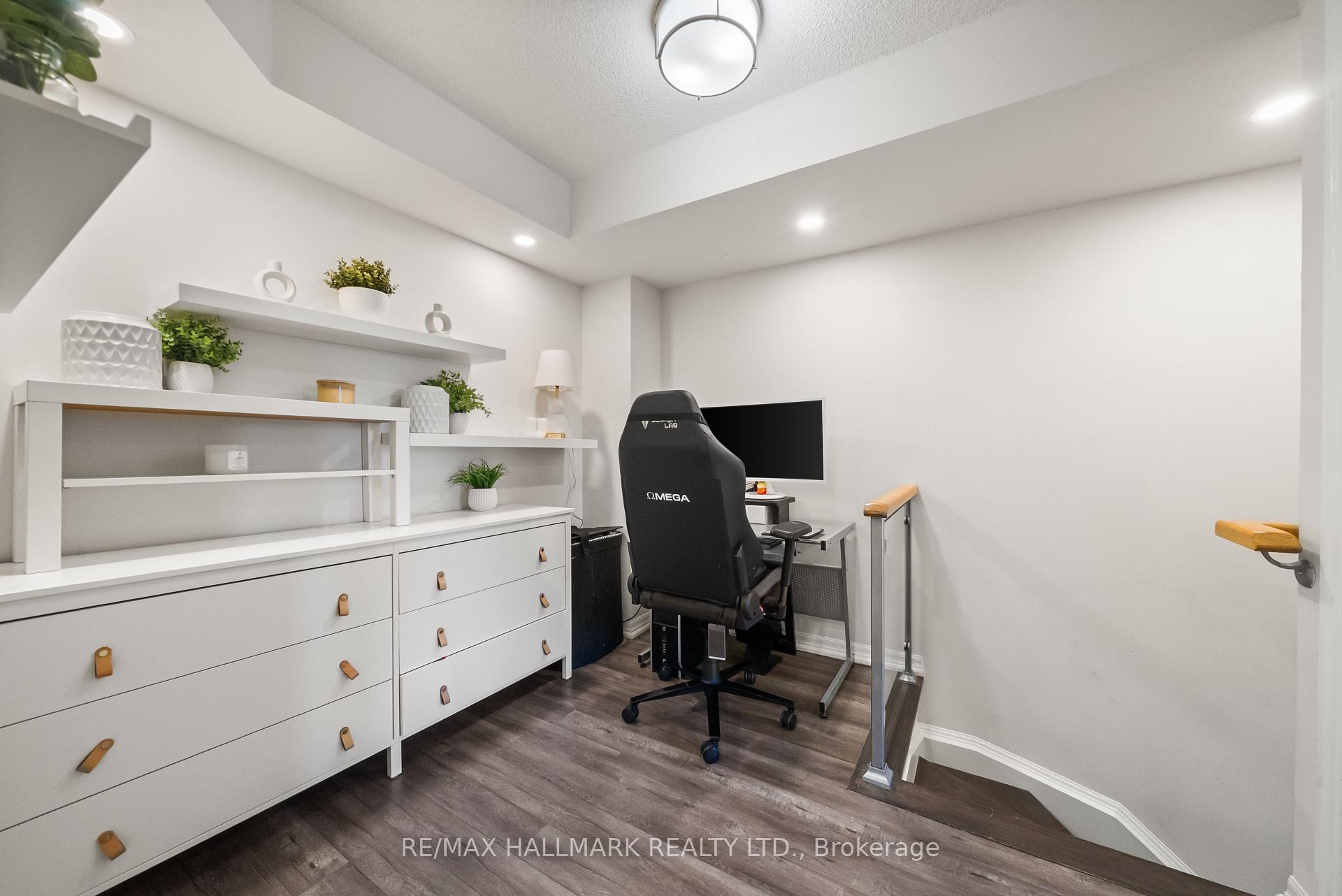 Photo 11 of Unit 122, 2035 Sheppard Avenue E, North York, Henry Farm — HOMEH