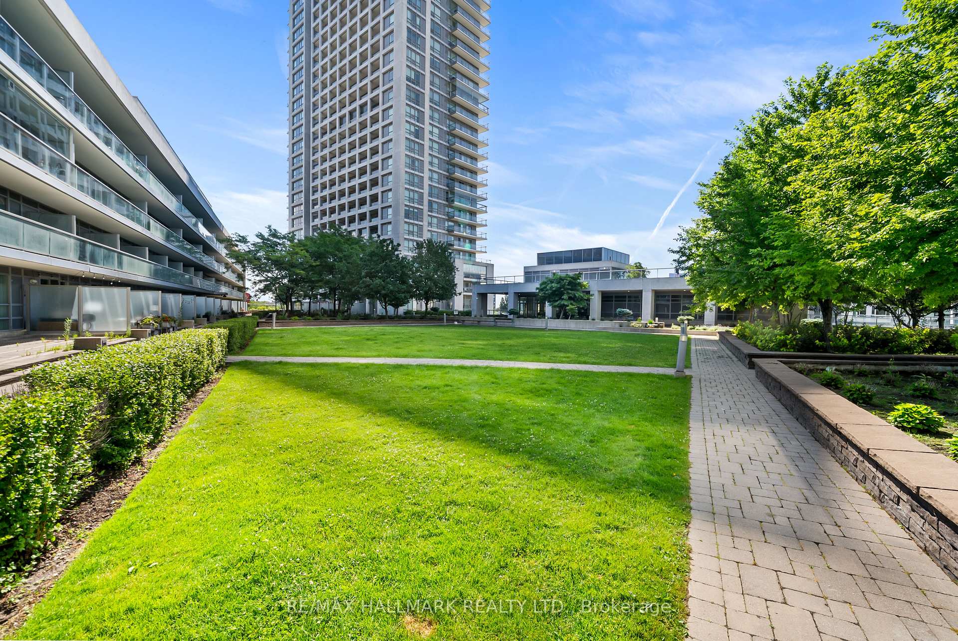 Photo 32 of Unit 122, 2035 Sheppard Avenue E, North York, Henry Farm — HOMEH