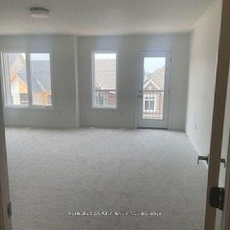 Photo 9 of 3 Kings Hill Drive, Brampton, Northwest Brampton — HOMEH