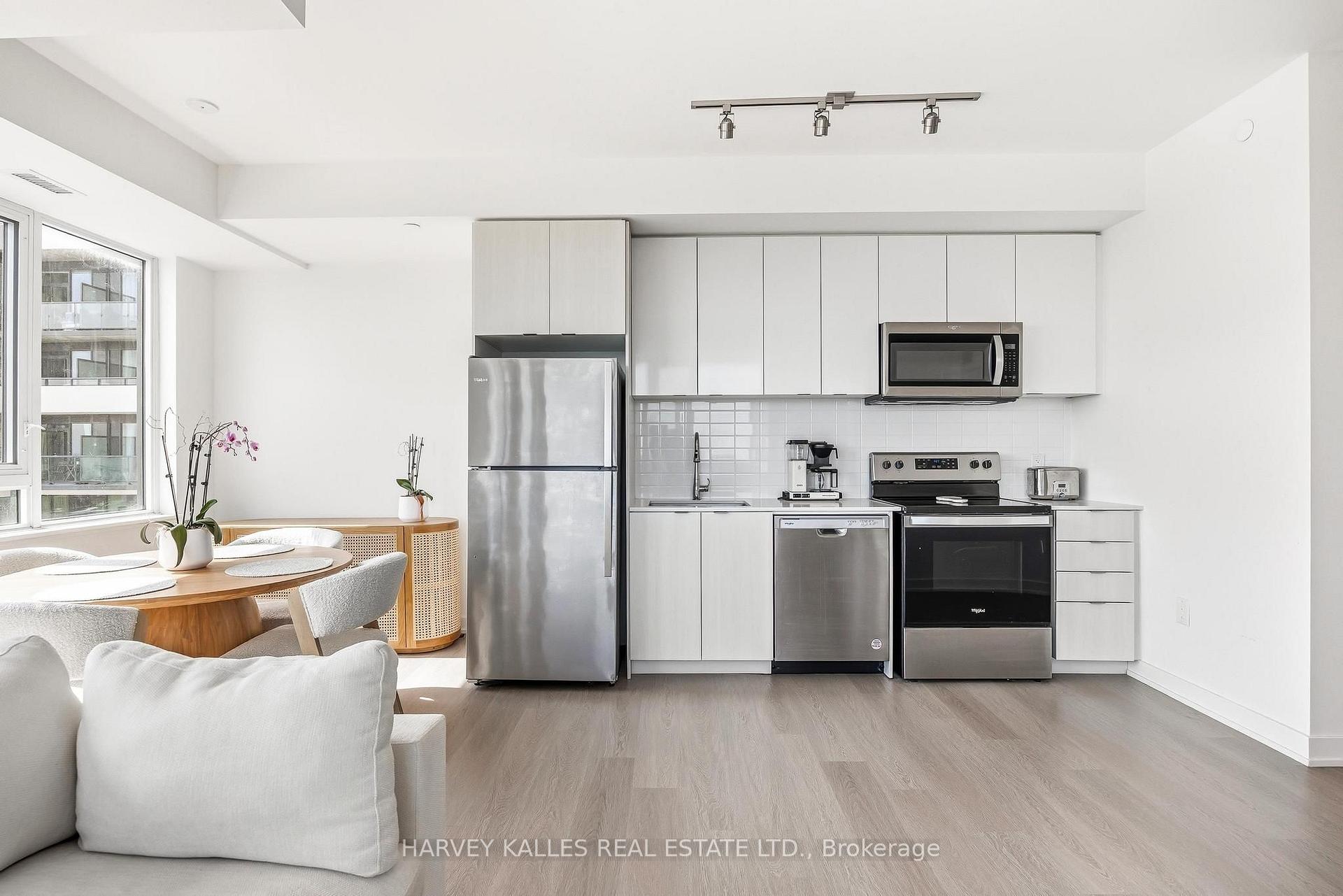Photo 5 of Unit 603, 859 The Queensway, Etobicoke, Stonegate-Queensway — HOMEH