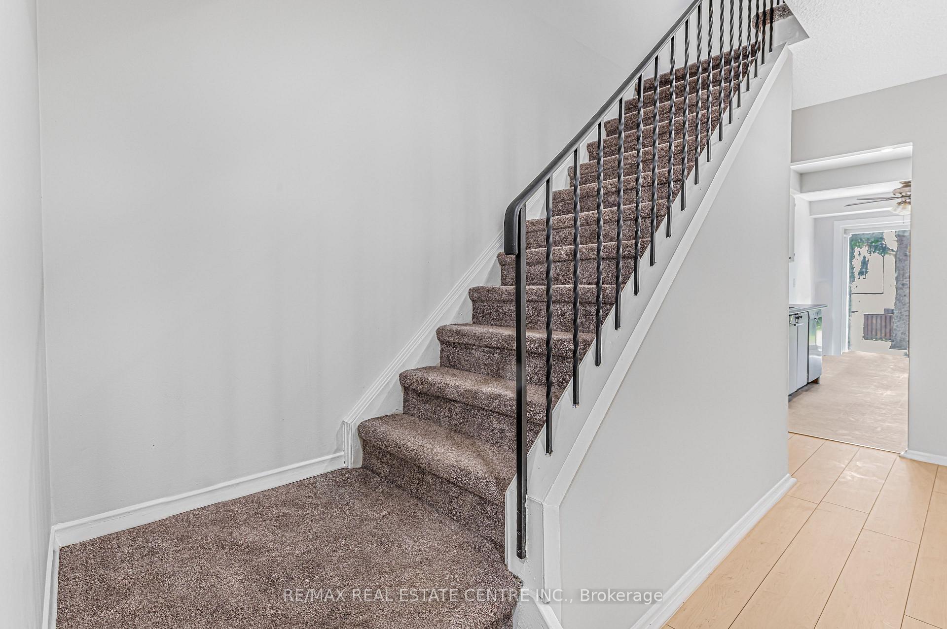 Photo 17 of Unit 16, 1330 Trowbridge Drive, Oshawa, Centennial — HOMEH